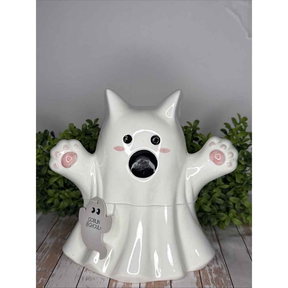 Goblin And Ghoul Ghost Cat Halloween Decor